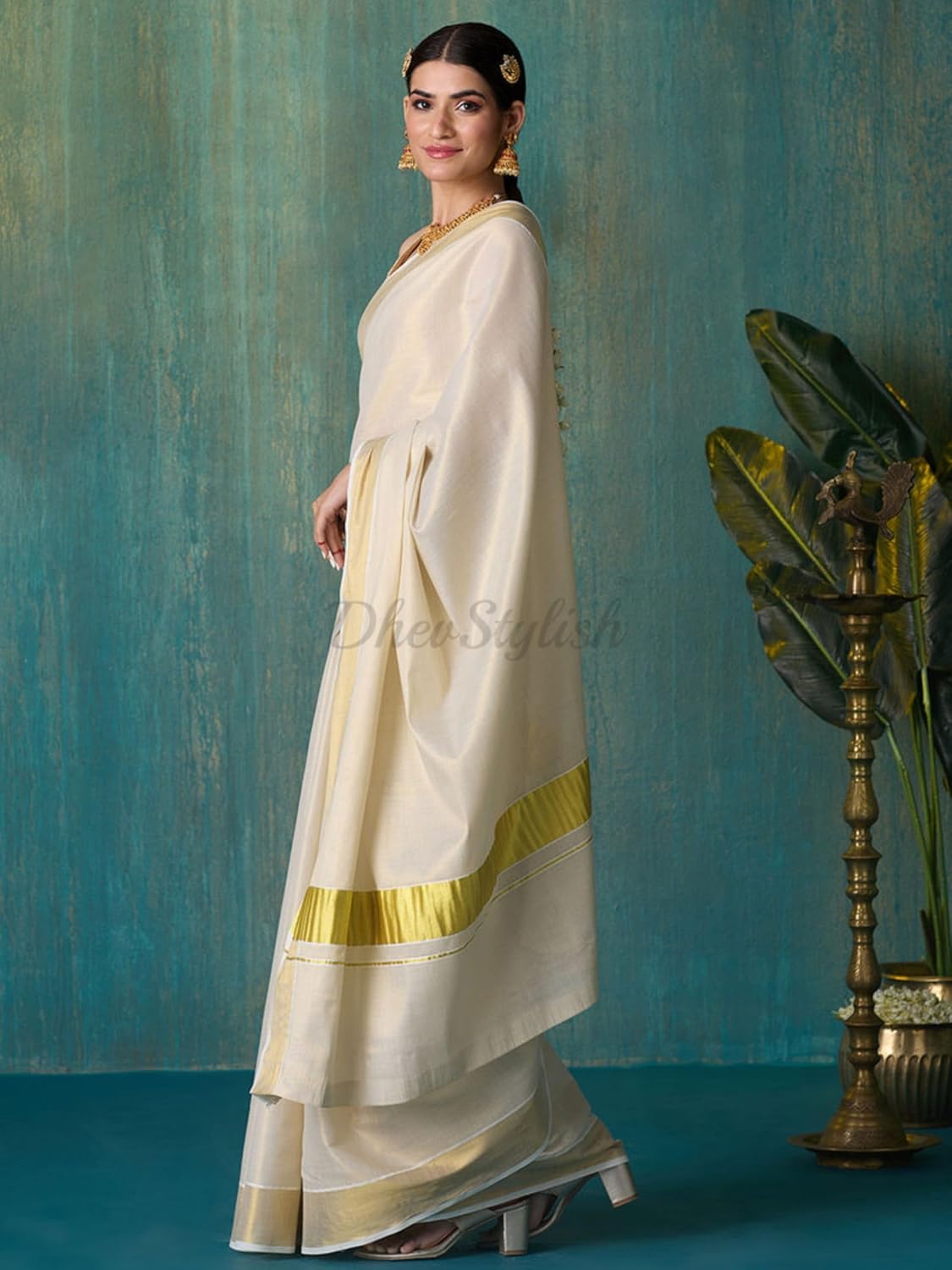 Women's Kerala Kasavu Golden Tissue Plain Saree with Running Blouse | 6.25 Meters, Gold, Gold, 6.25 Mtrs with Running Blouse