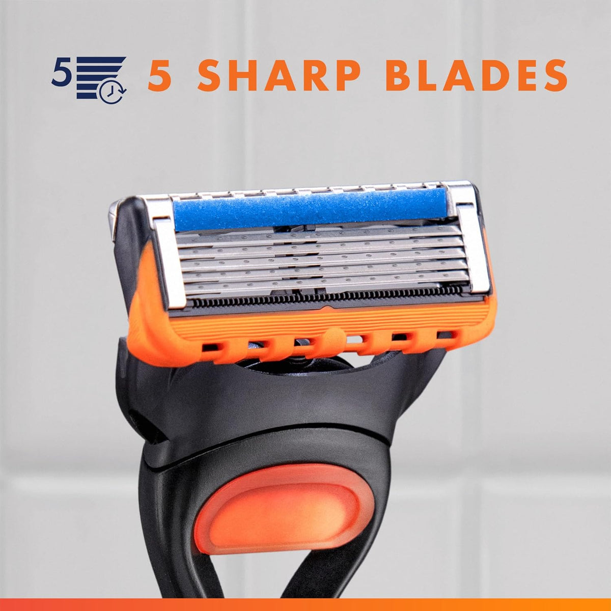 Gillette Fusion5 Menââ‚¬â„¢s Razor Handle + 4 Blade Refills