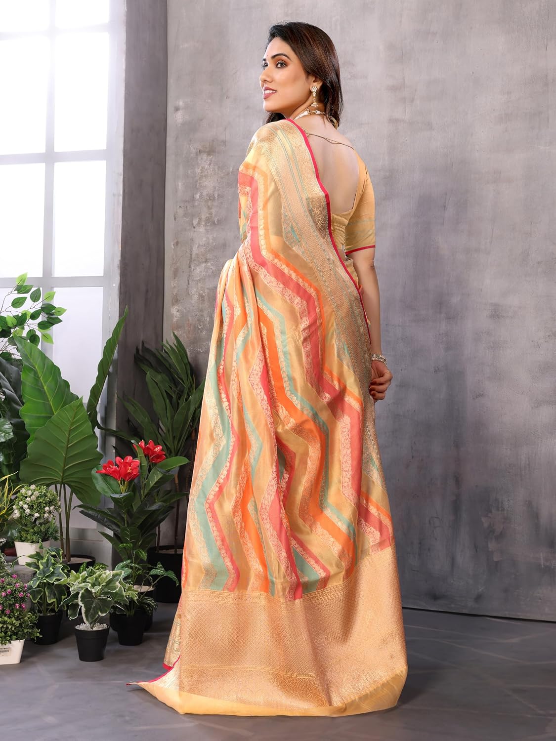 Sidhidata Women's Organza Golden Zari Jacquard Boarder & Pallu ZigZag Saree With Unstitched Blouse Piece (Maharani) Chikoo
