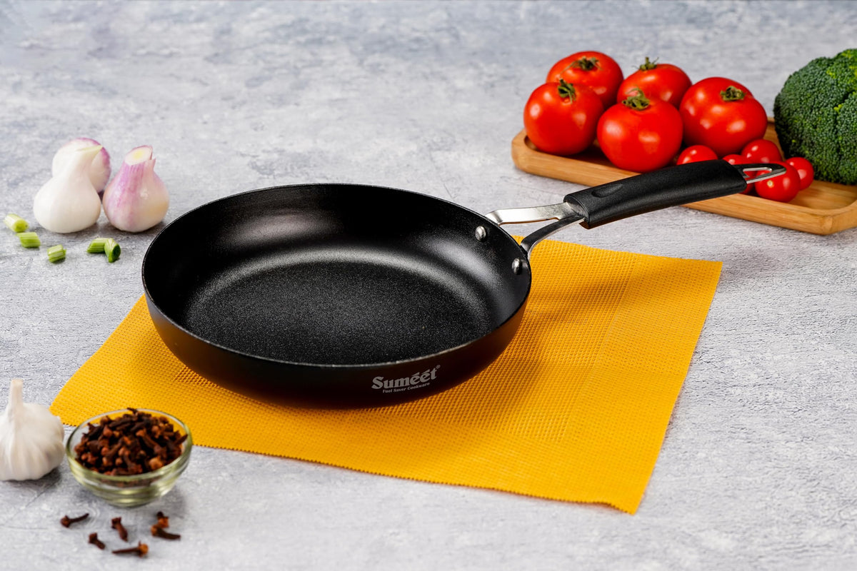 Sumeet Super Smooth Pre Seasoned Carbon Steel (Iron) Fry Pan for Frying, Roasting, Saute|Naturally Nonstick |20.5cm | 1100ml, Gas & Induction-Friendly, Black Fr