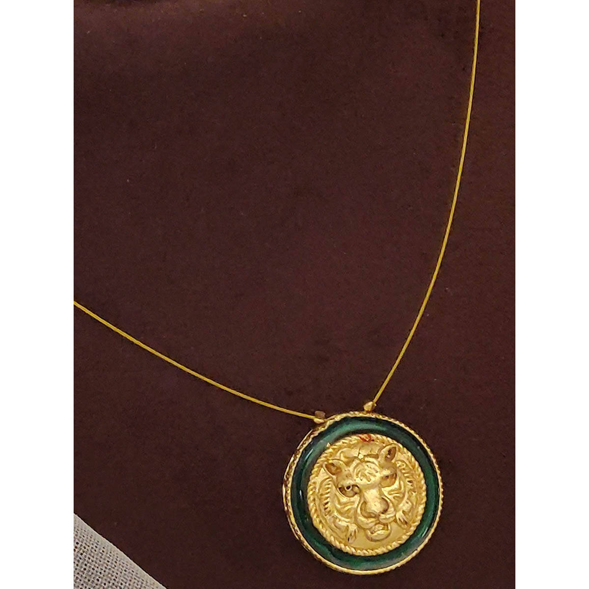 Abdesigns Elegant Green Gold Plated Jewellery Set