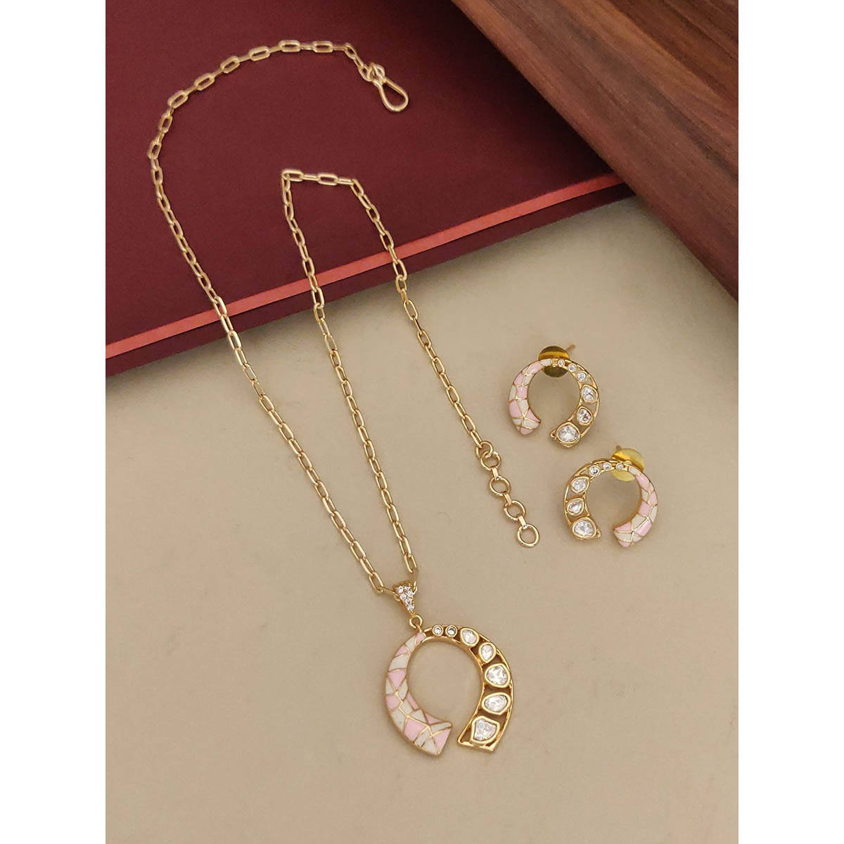 Abdesigns Sophisticated Gold Plated Meenakari Jewellery Set