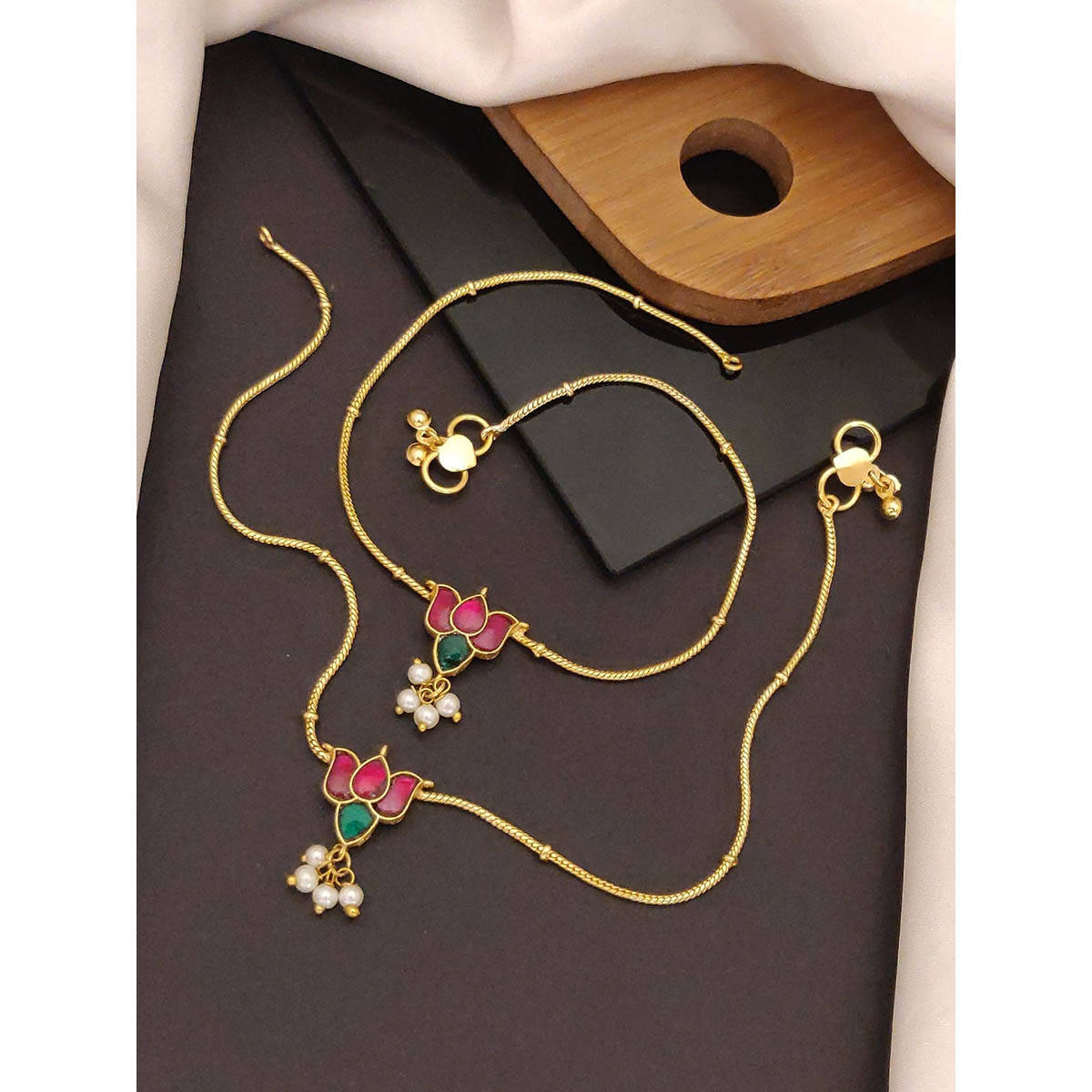 Abdesigns Enchanting Pachi Kundan Gold Plated Anklet