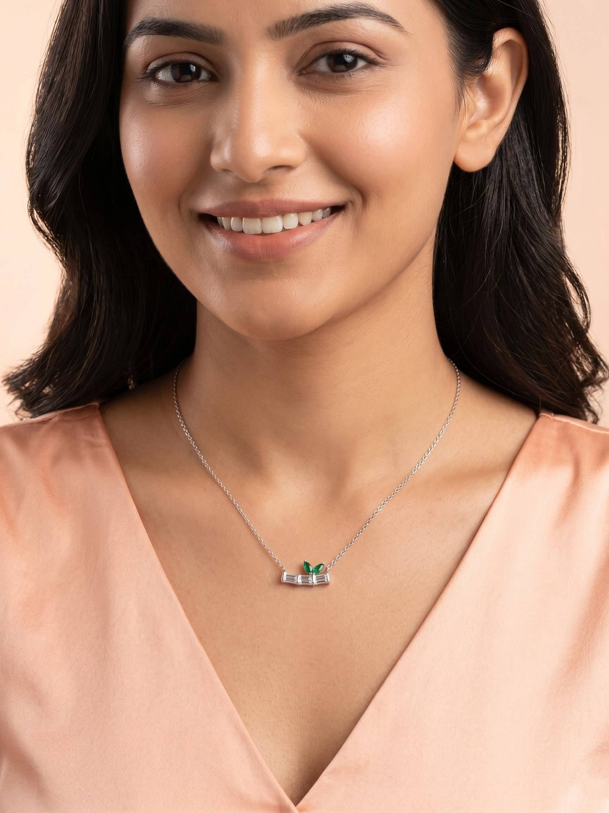 925 SILLER 925 Pure Silver Green Emerald Leaf Baguette Necklace