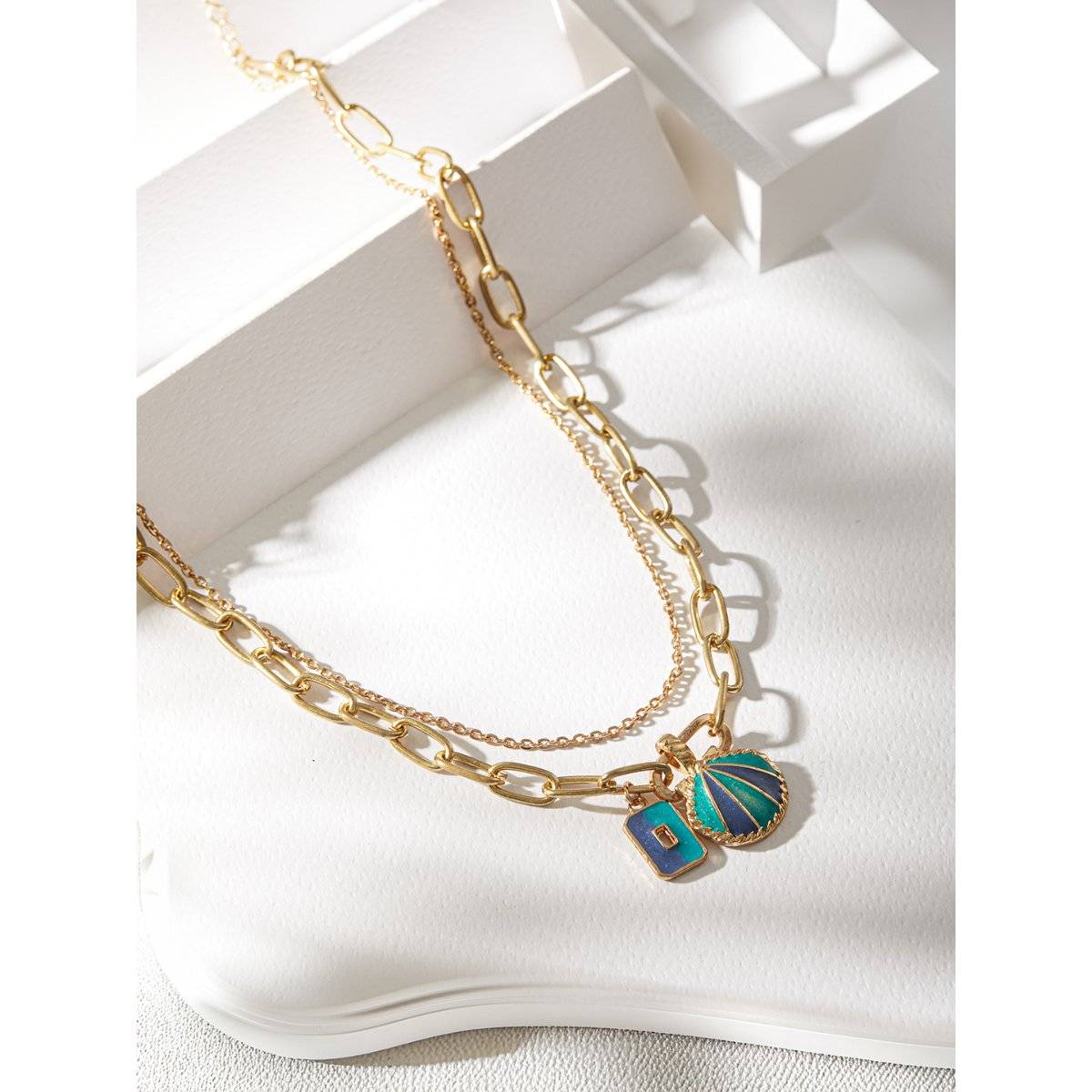 Aatmana Green Chain Pendant · One Size