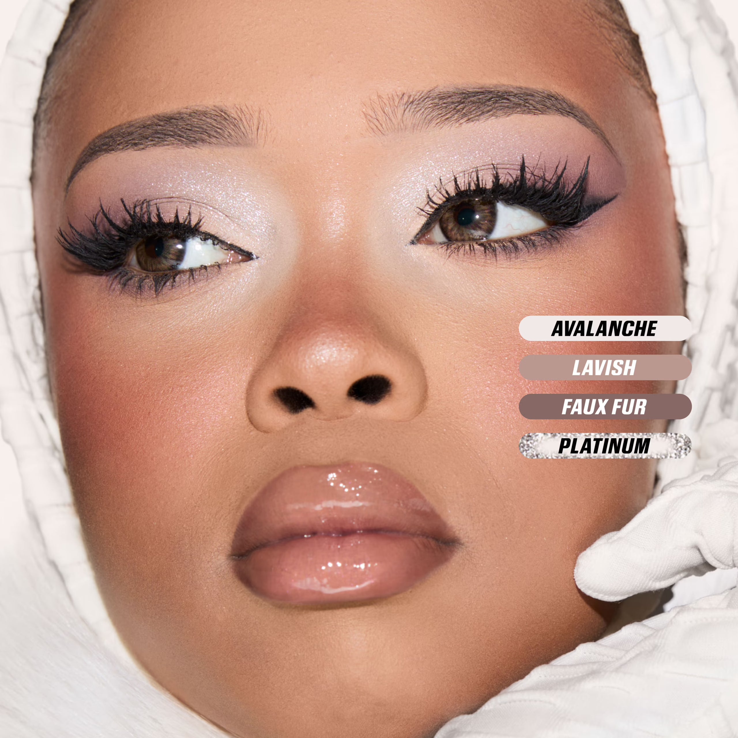 Huda Beauty Icy Nude Eyeshadow Palette - Get Icy Eyes! (16.1 g)