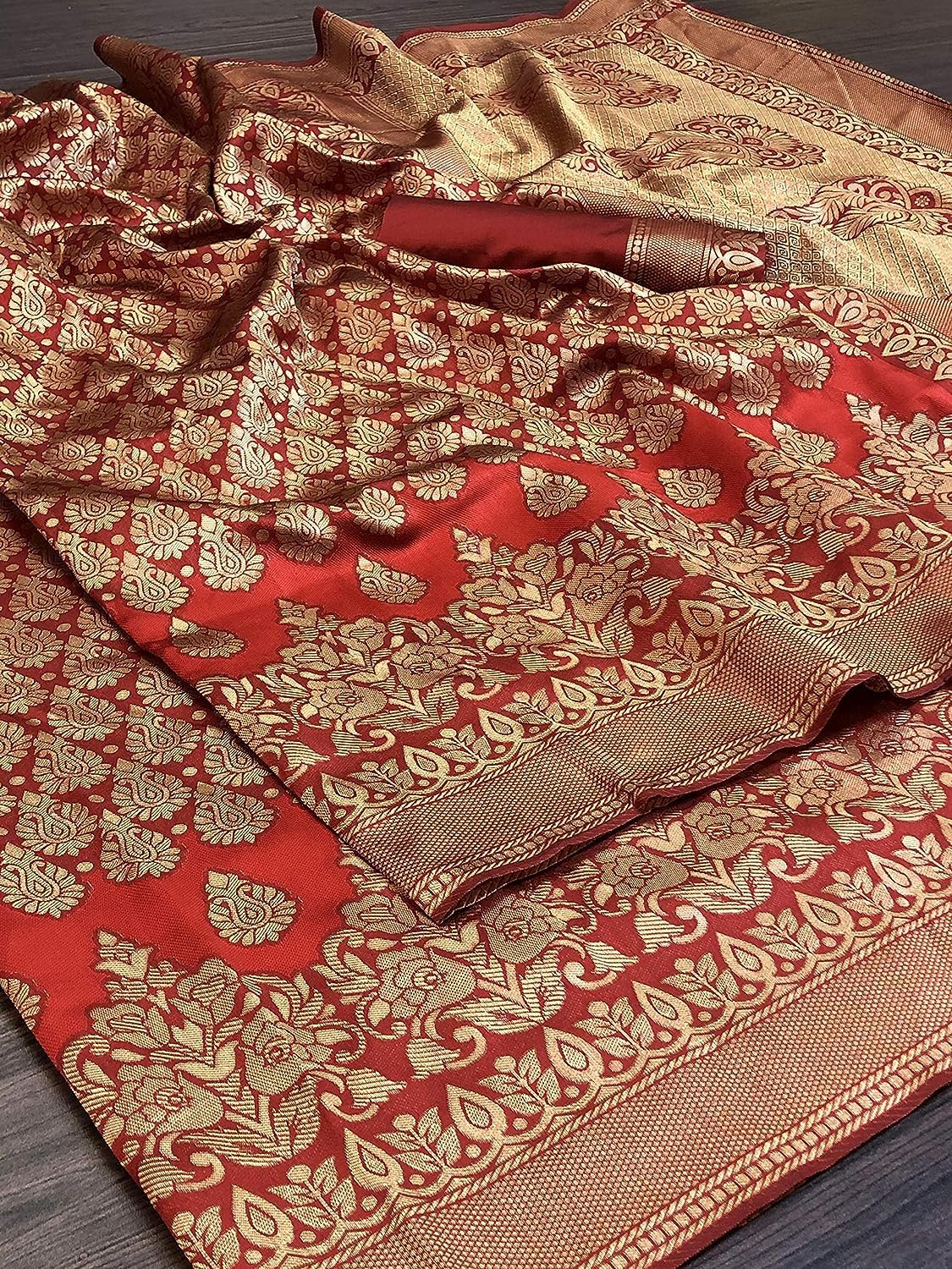 Yashika Banarasi Women's Kanjivaram Navy Silk Saree Red