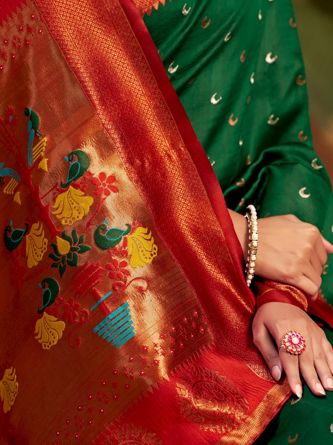 EthnicJunction Women's Silk Woven Paithani Saree With Blouse Piece Bottle Green
