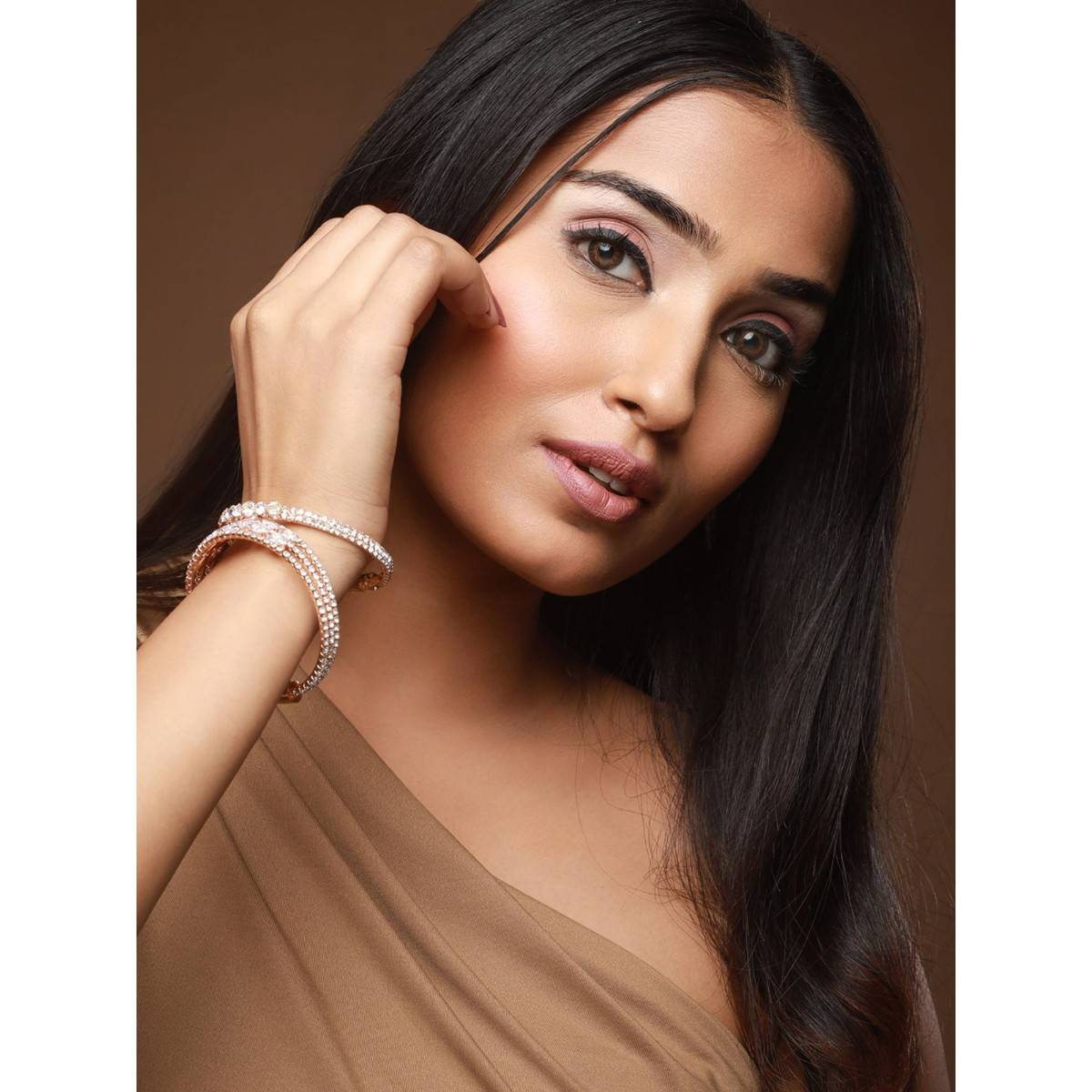 Aatmana Rose Gold Plated White Crystal Studded Cuff Bracelet (Set of 2) (2.6)