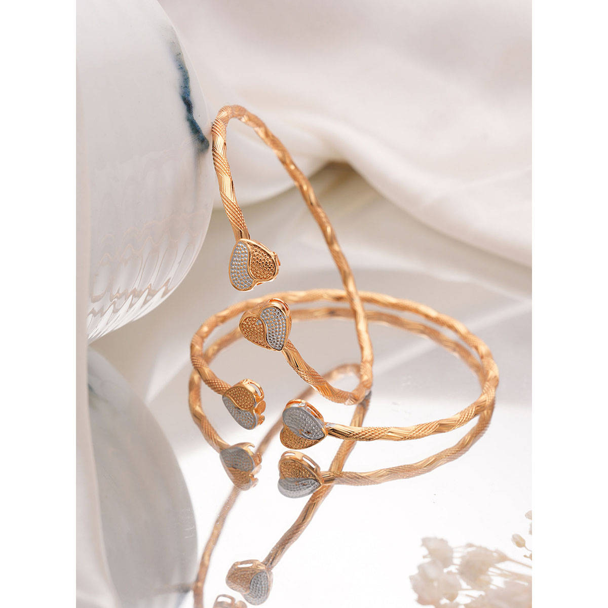 Aatmana 2 Brass Cubic Zirconia Rose Gold-Plated Cuff Bracelet (Pack of 2)