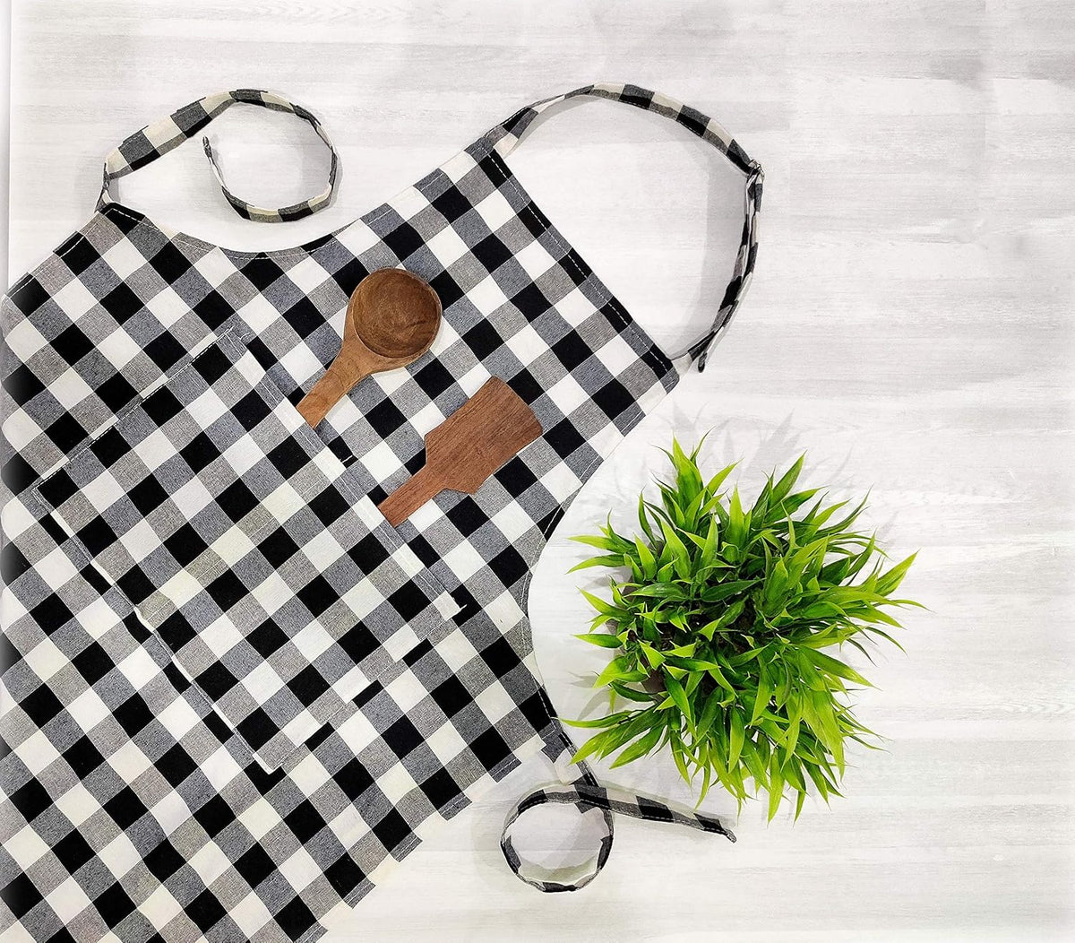 GLUN Waterproof Unisex Kitchen Checkered Design Apron with 2 Front Centre Pocket With Adjustable Neck Strap (Pack Of 2)
