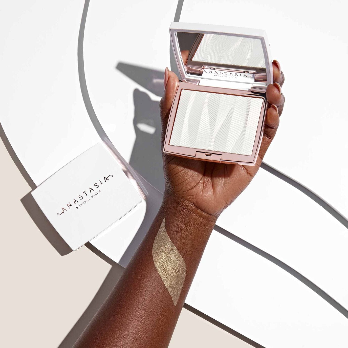Anastasia - Iced Out Highlighter - Unbox