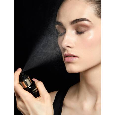 Yves Saint Laurent - TOP SECRETS GLOW PERFECTING MAKEUP SETTING SPRAY (100mL)