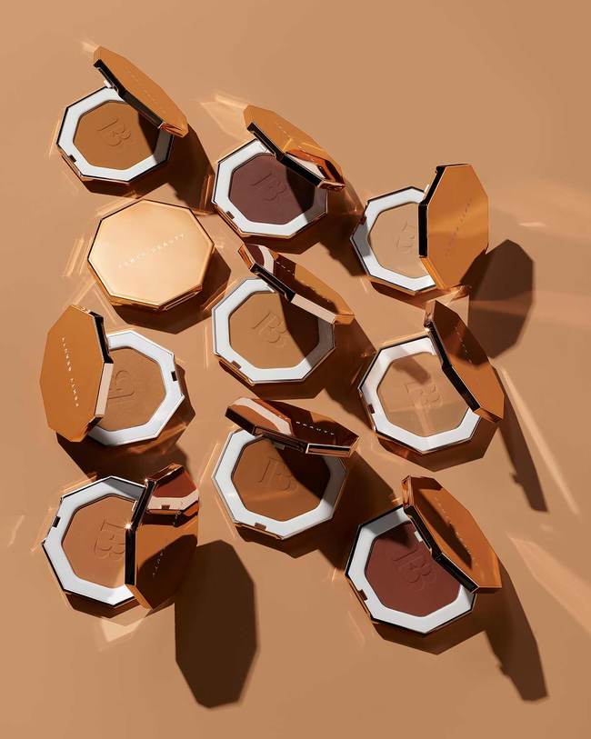 FENTY BEAUTY - SUN STALK'R INSTANT WARMTH BRONZER (Shade - Bajan Gyal)