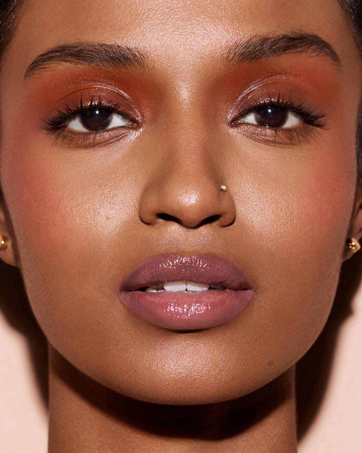 Fenty Beauty -  GLOSS BOMB CREAM COLOR DRIP LIP CREAM Shade - (Fenty Glow 02)