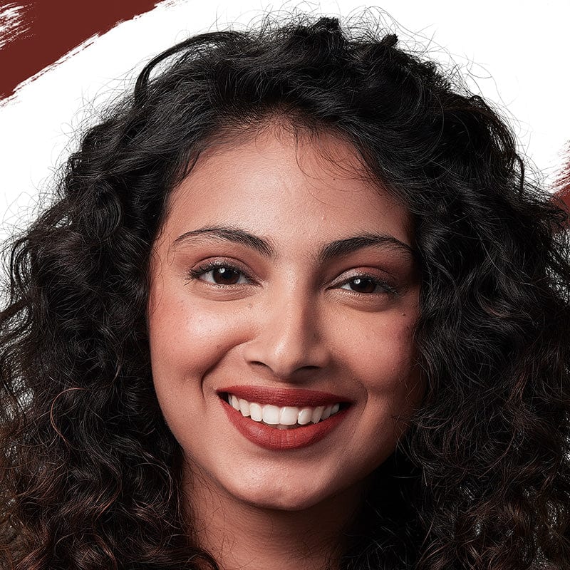Comfortable ultra-matte vegan formula with an intense color payoff. Lip & Cheek Crayon Honey-LC02 / 2.49 g