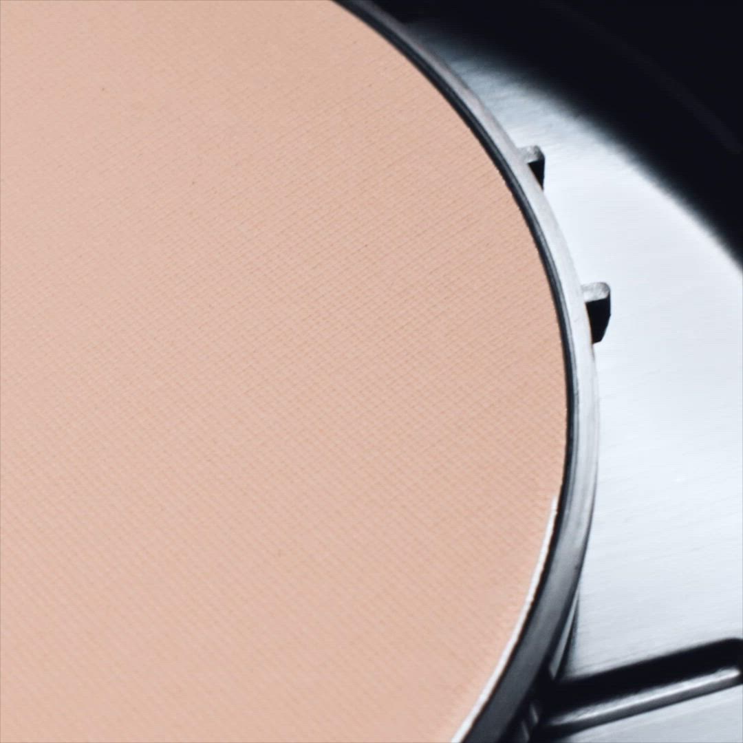 M.A.C Studio Fix Powder Plus Compact Foundation -NC35 Light-Medium Beige, Peach-Gold Undertone (12g)