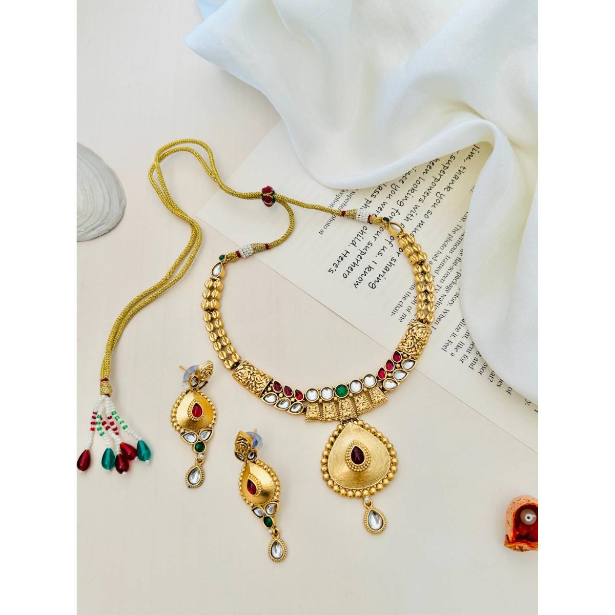 Abdesigns Sophisticated Gold Plated Kundan Antique Necklace with Earrings