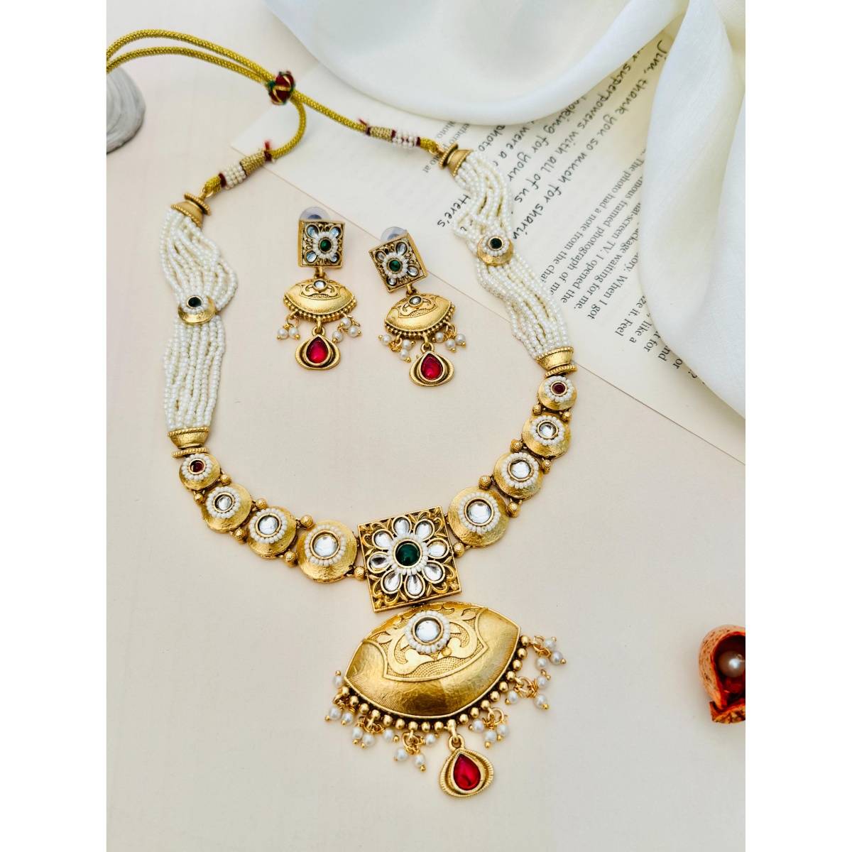 Abdesigns Enchanting Gold Plated Kundan Pearl Necklace with Earrings · One Size
