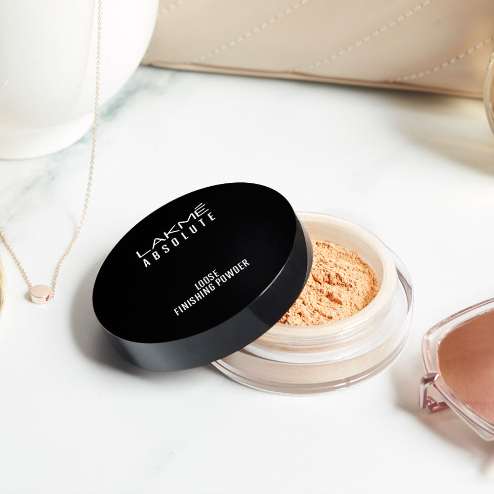 Lakme Absolute Loose Finishing Powder, Mattifying, Lightweight Medium Coverage - Ivory (8g)