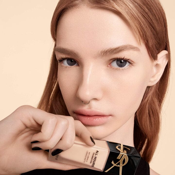 Yves Saint Laurent - ALL HOURS GLOW FOUNDATION (25ML)