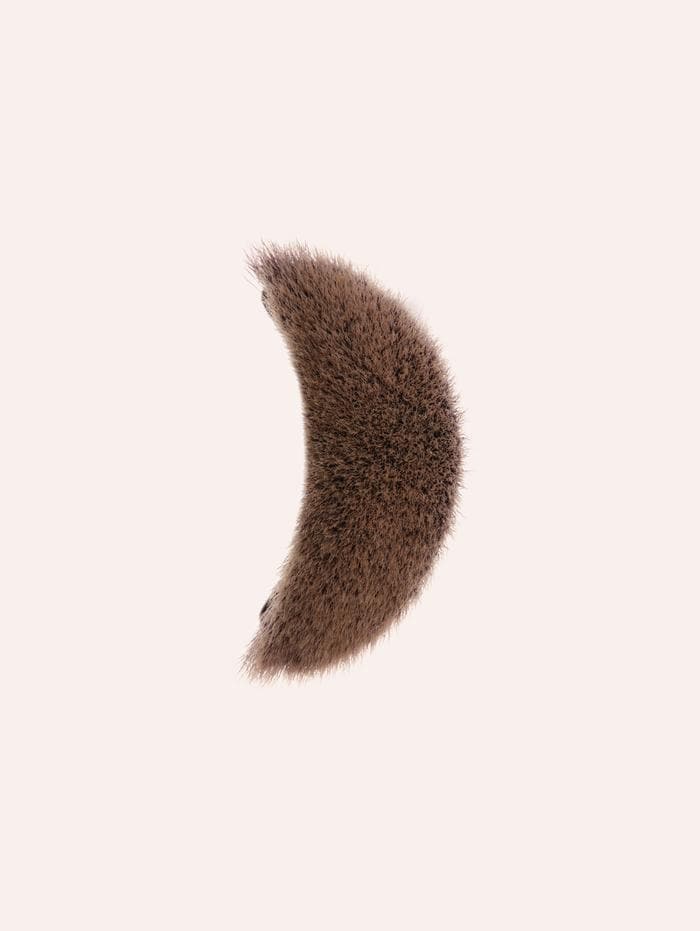 Anisa - Crescent Contour Brush