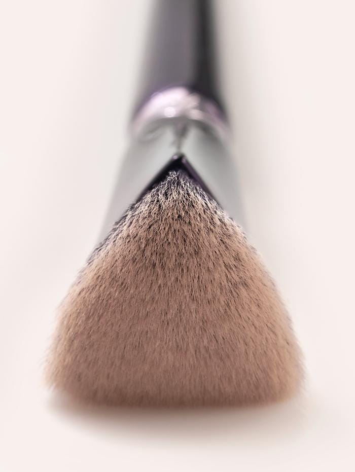 Anisa - Pinnacle Foundation Brush