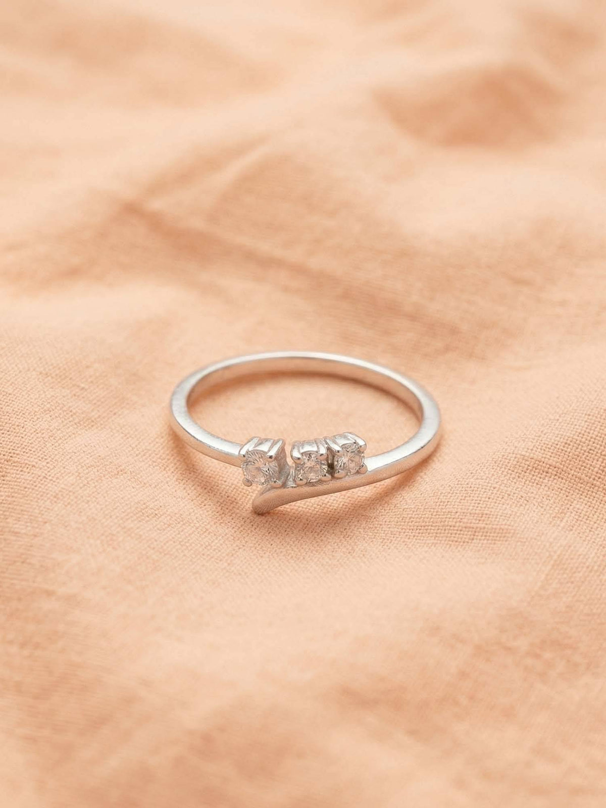 925 SILLER 925 Pure Silver Solitaire Rhodium Plated Zircon Ring (7)
