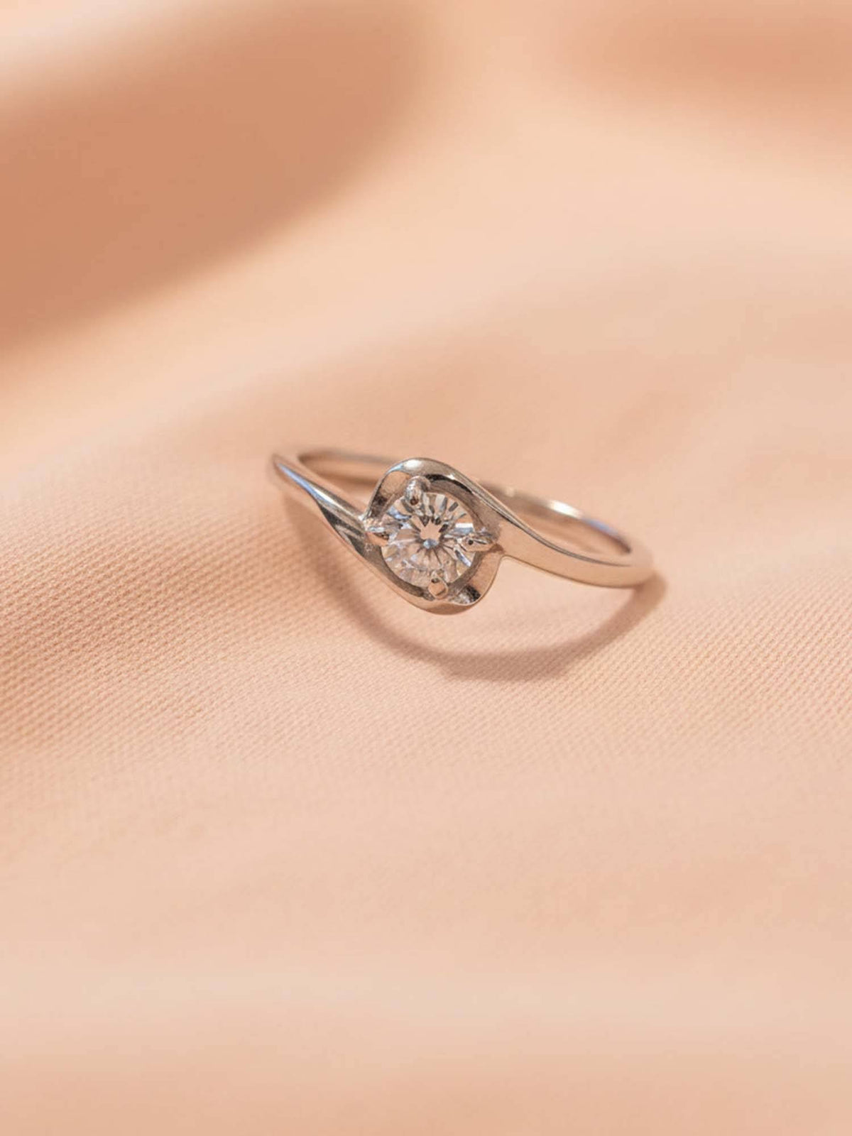 925 SILLER 925 Pure Silver Solitaire Rhodium Plated Zircon Ring (7)