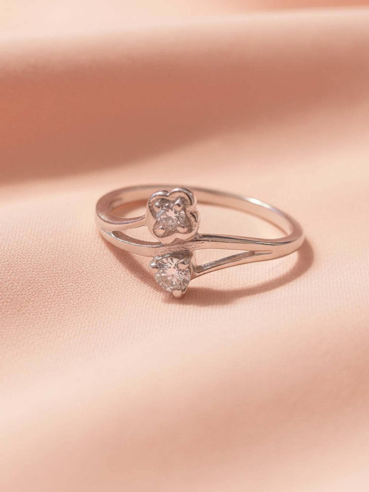 925 SILLER 925 Pure Silver Solitaire Rhodium Plated Zircon Ring (7)
