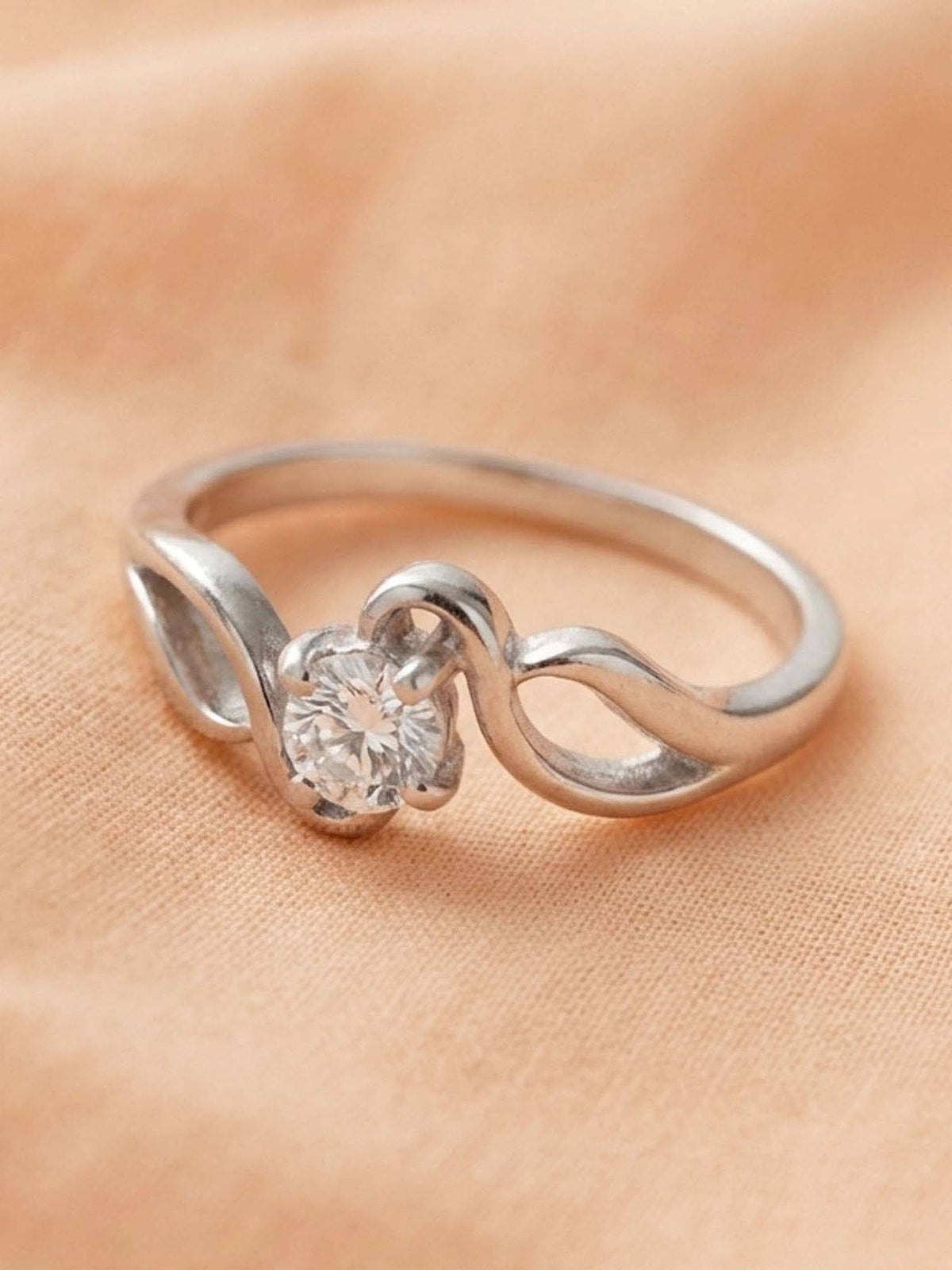 925 SILLER 925 Pure Silver Solitaire Rhodium Plated Zircon Ring (7)