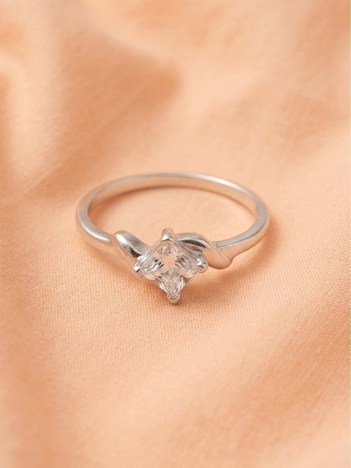 925 SILLER 925 Pure Silver Solitaire Rhodium Plated Zircon Ring (7)