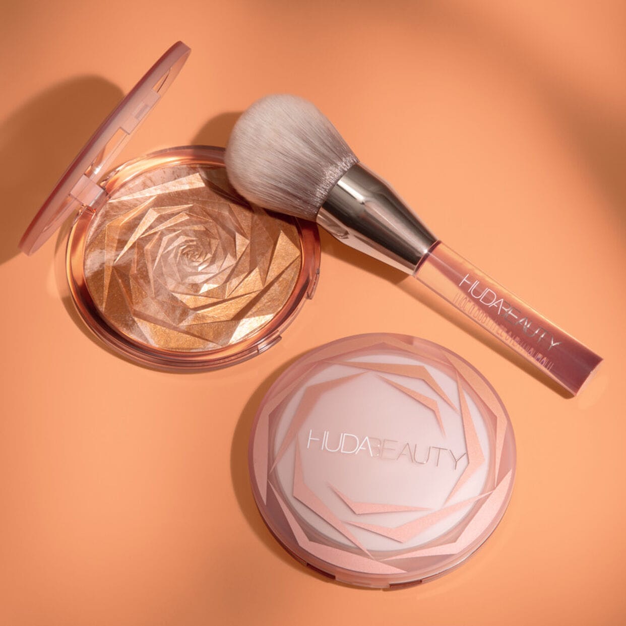 Huda Beauty - N.Y.M.P.H. All Over Glow Helios Highlighter (30g/1.05 oz)