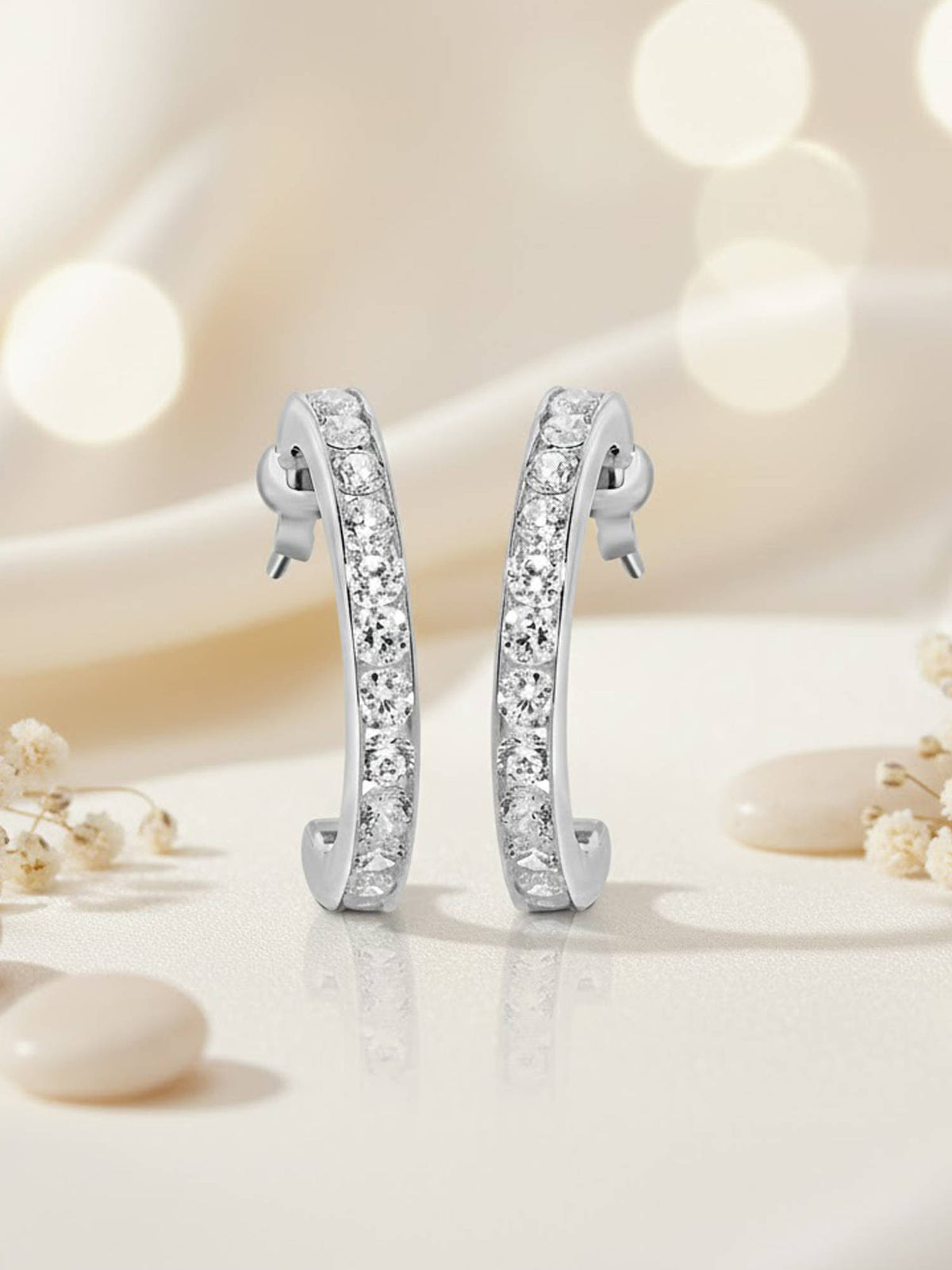 925 SILLER White Sterling Silver White Stones Hoops Earring