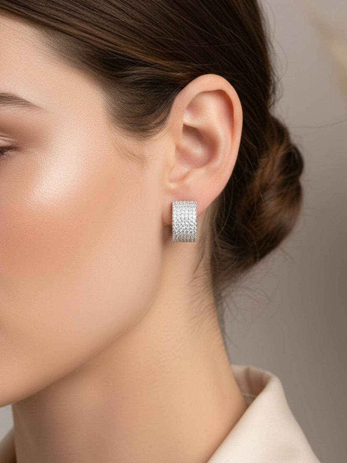 925 SILLER White Sterling Silver White Stones Hoops Earring