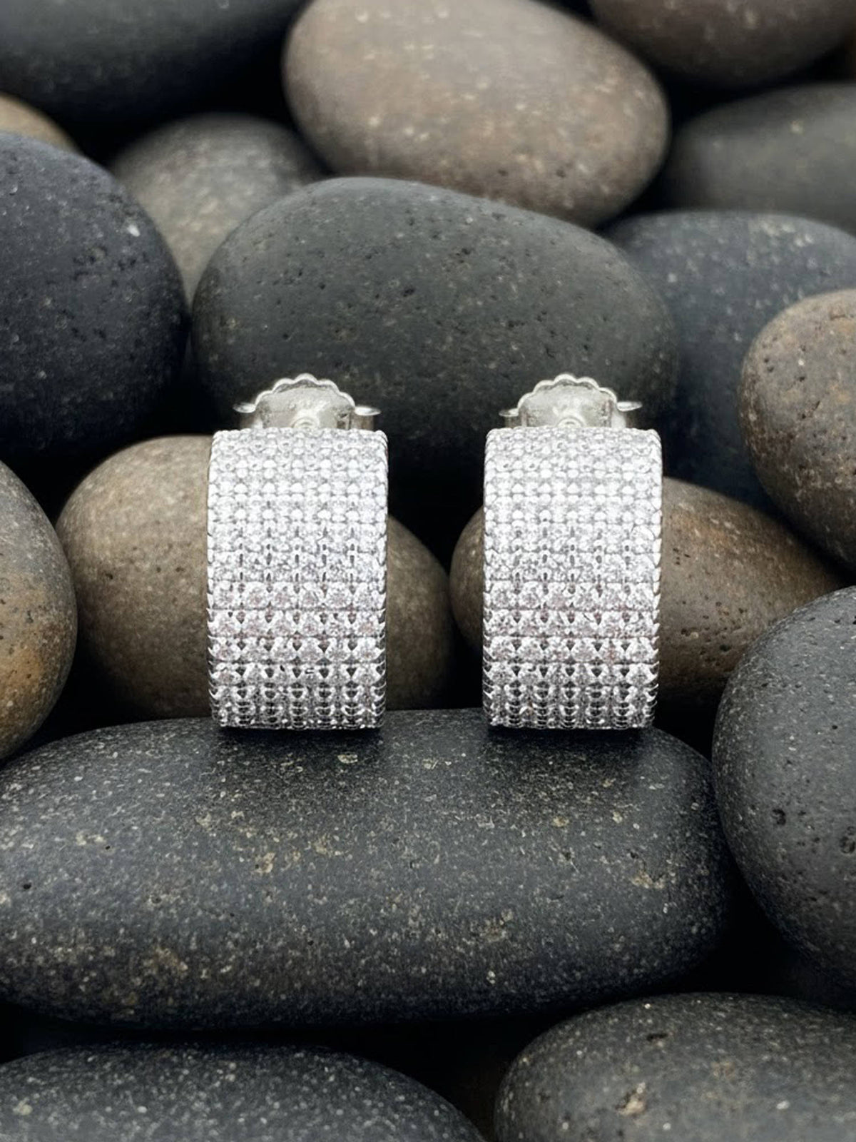 925 SILLER White Sterling Silver White Stones Hoops Earring