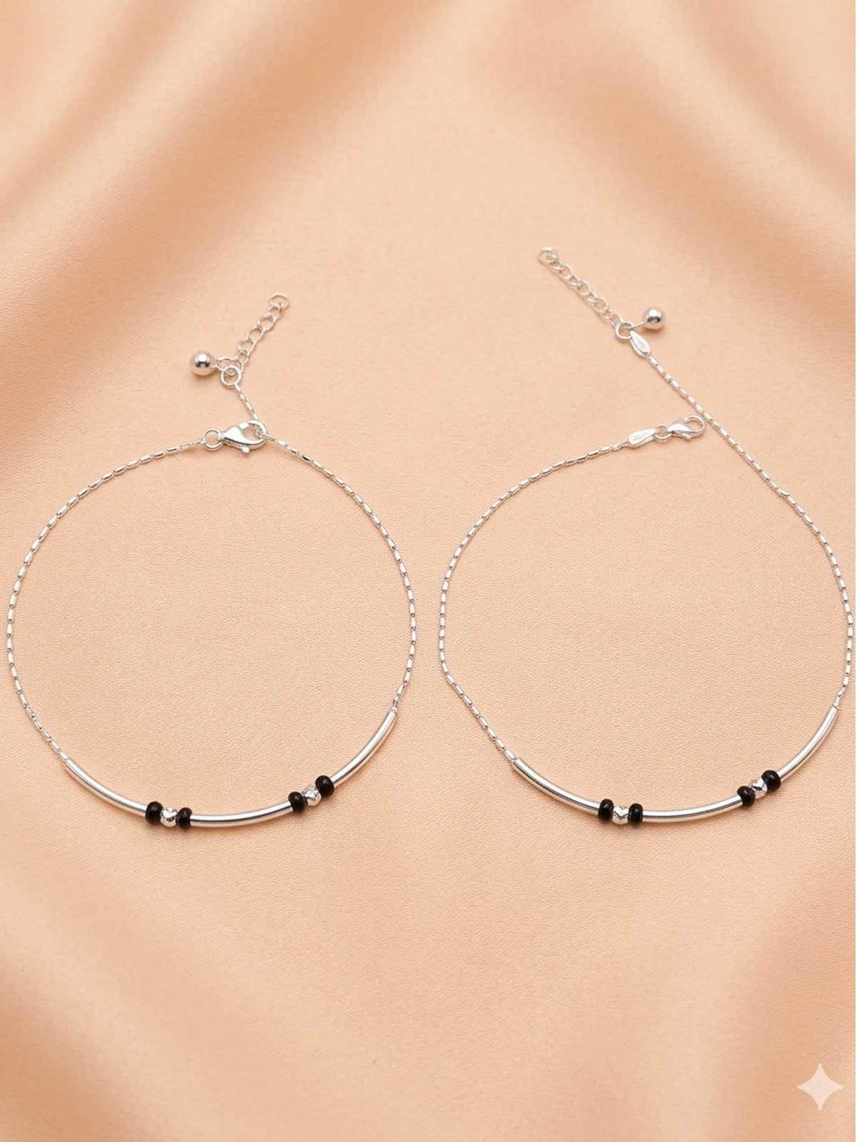 925 SILLER 925 Pure Silver The Zenith Curved Bar and Black Bead Silver Anklet Duo (Pack of 2)