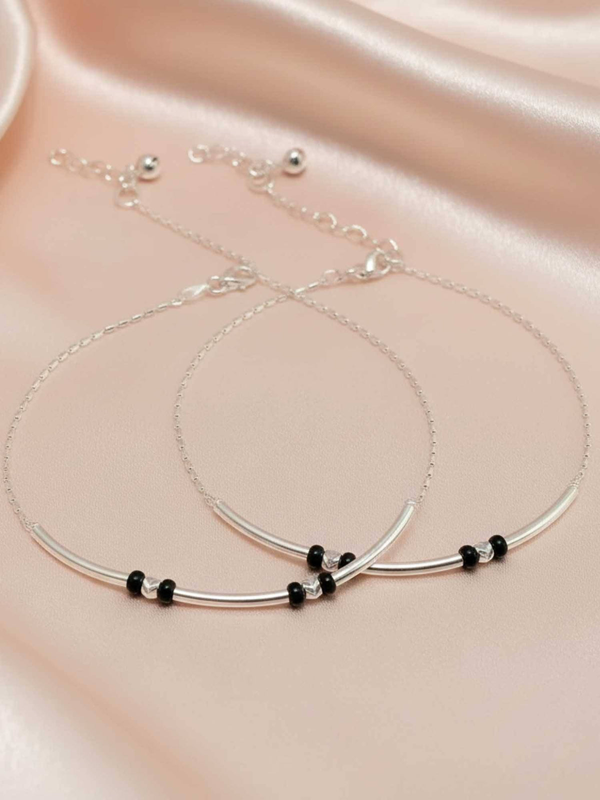 925 SILLER 925 Pure Silver The Zenith Curved Bar and Black Bead Silver Anklet Duo (Pack of 2)