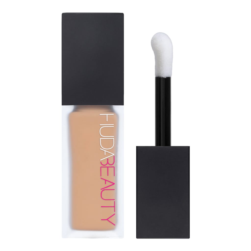 Huda Beauty - Fauxfilter Luminous Matte Concealer (9ML)
