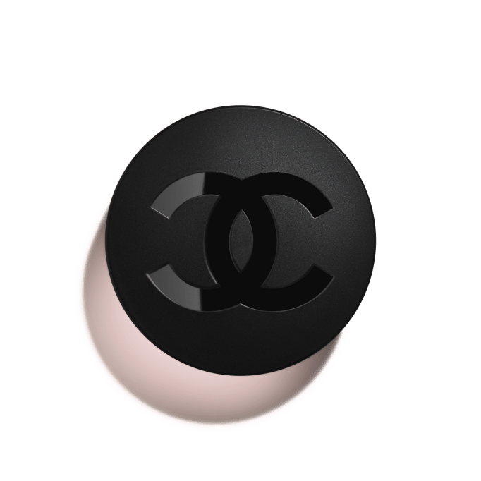 CHANEL N°1 Rich Revitalizing Cream open jar