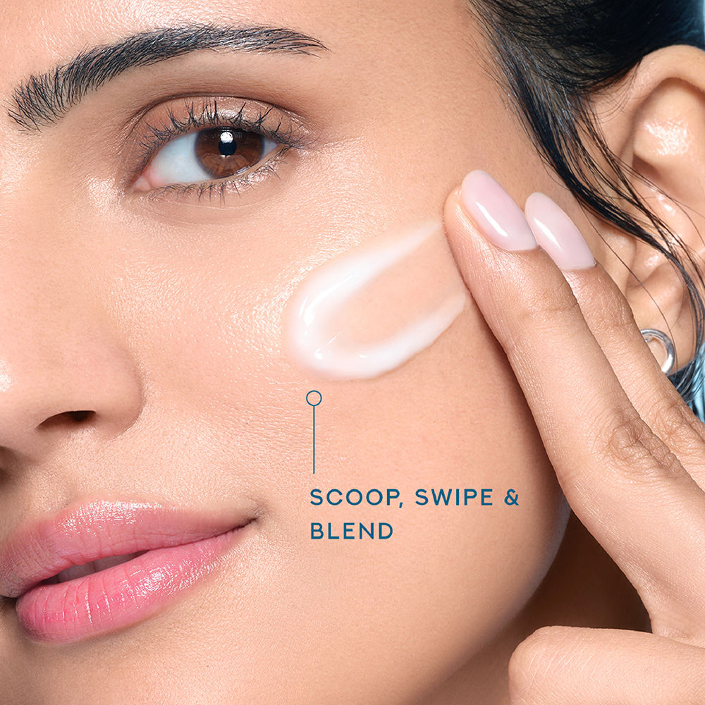 Ponds Super Light Gel Oil-Free Moisturize With Hyaluronic Acid & Vitamin E (300ml)