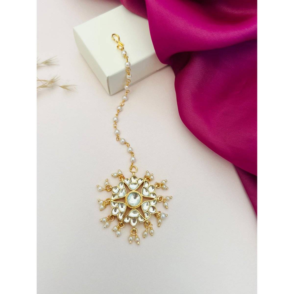 Abdesigns Elite Gold Plated Pachi Kundan Floral Maangtikka