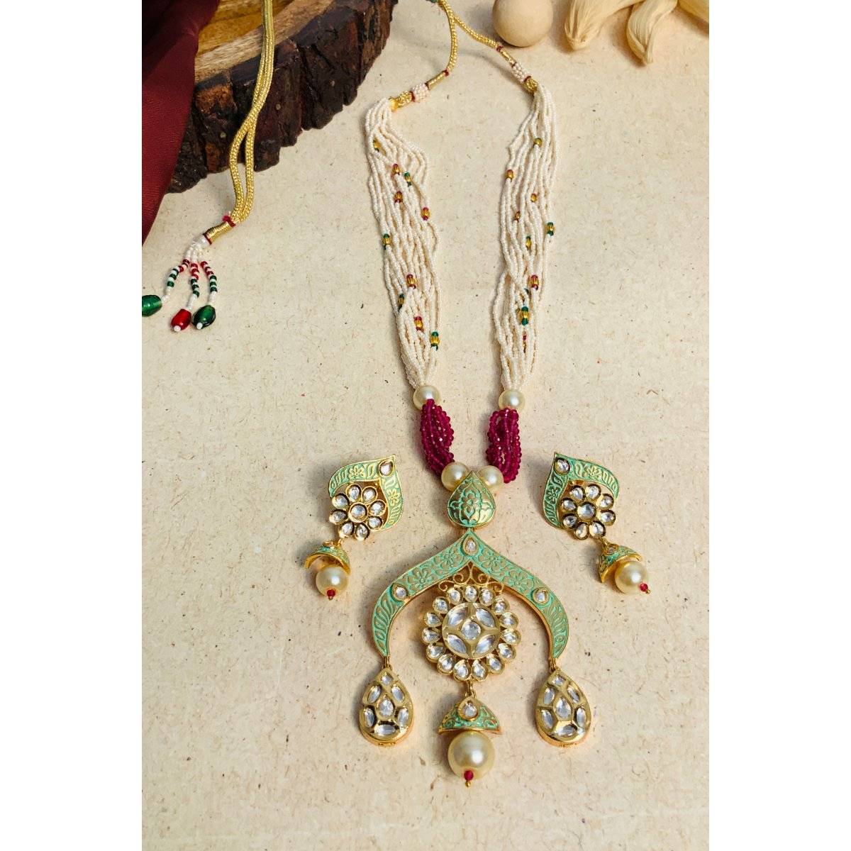 Abdesigns Antique Meenakari Gold Plated Kundan Necklace Set · One Size