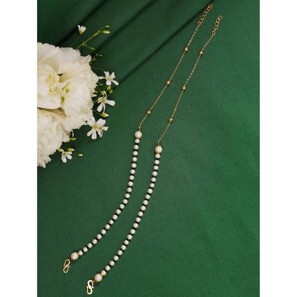 Abdesigns Enchanting Crystal Pearls Gold Plated Anklet · One Size