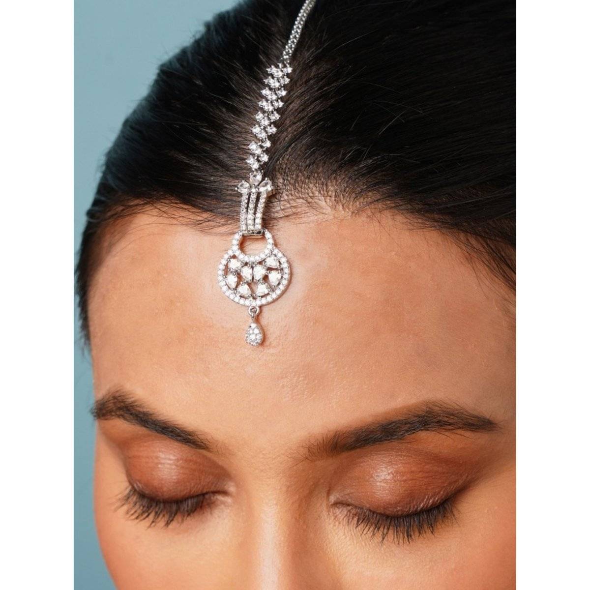 Abdesigns White Elegant Silver Plated American Diamond Maangtikka