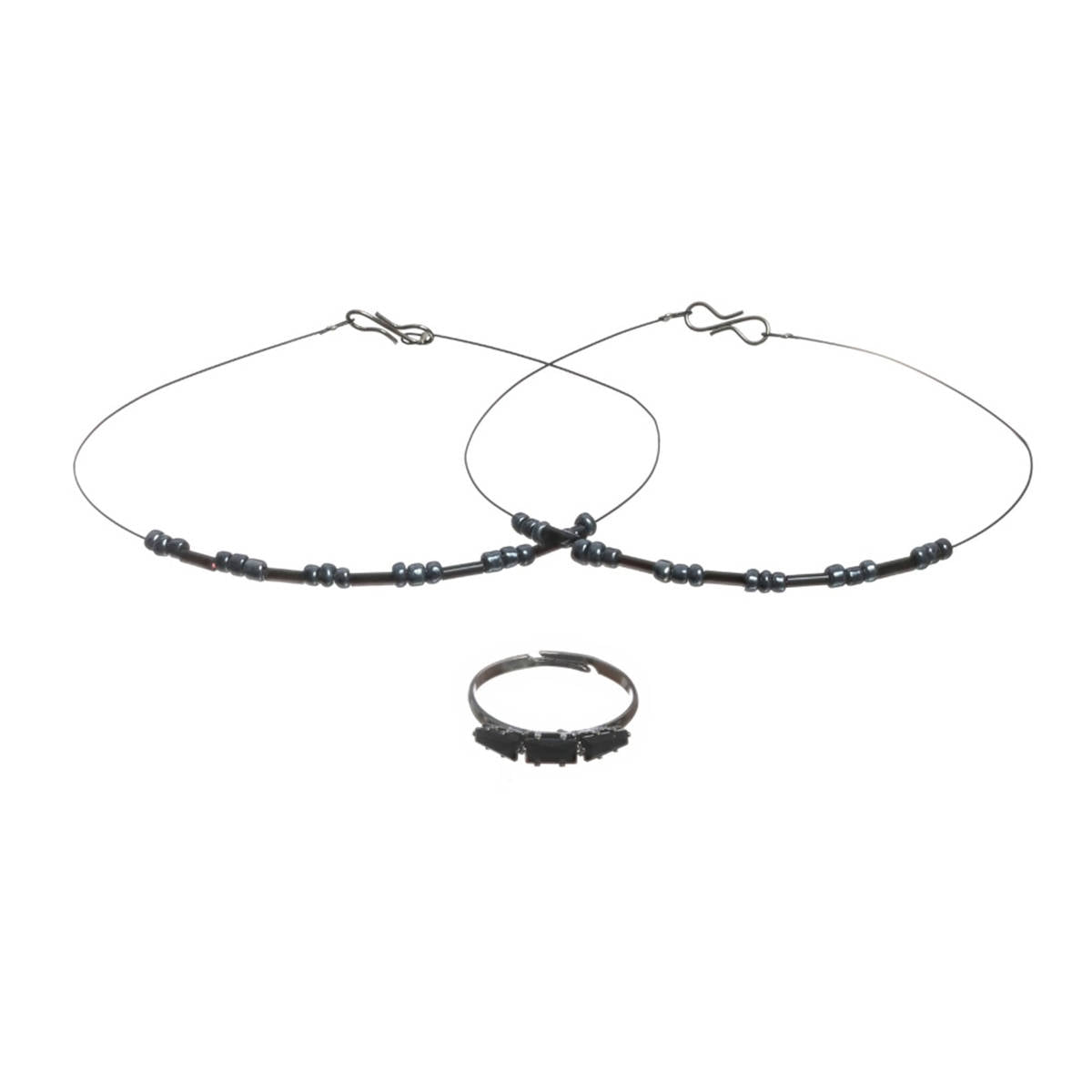 Aatmana Set of 2 Black Handcrafted Anklets and 1 Black Stone Ring