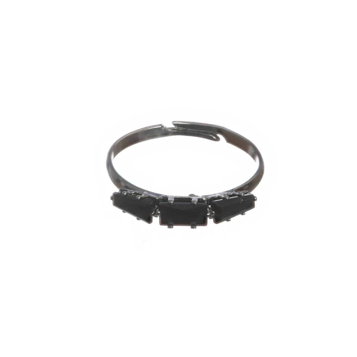 Aatmana Set of 2 Black Handcrafted Anklets and 1 Black Stone Ring