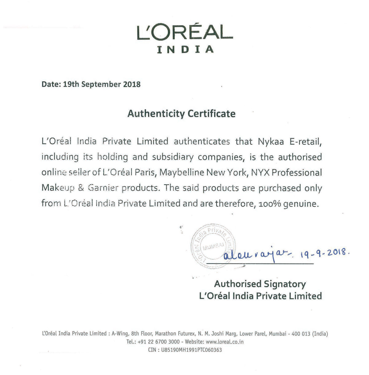 L'Oreal Paris Kajal Magique - Supreme Black