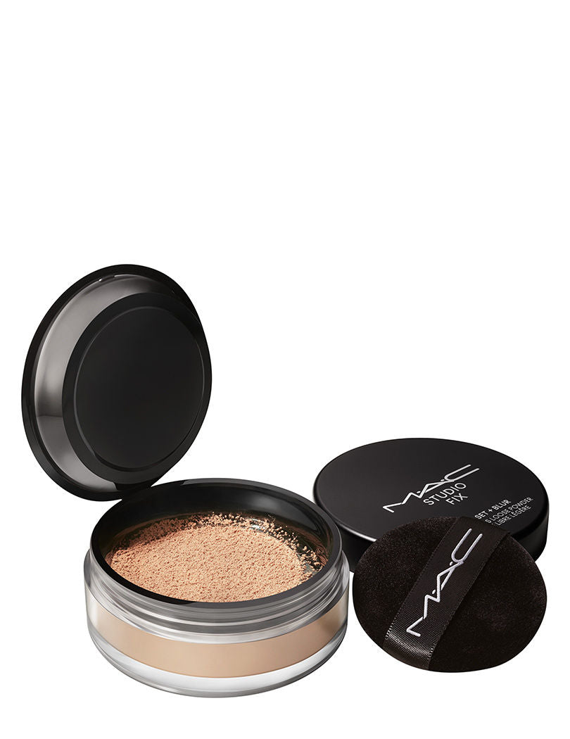 M.A.C Studio Fix Pro Set + Blur Weightless Loose Powder - Medium (1 gms)