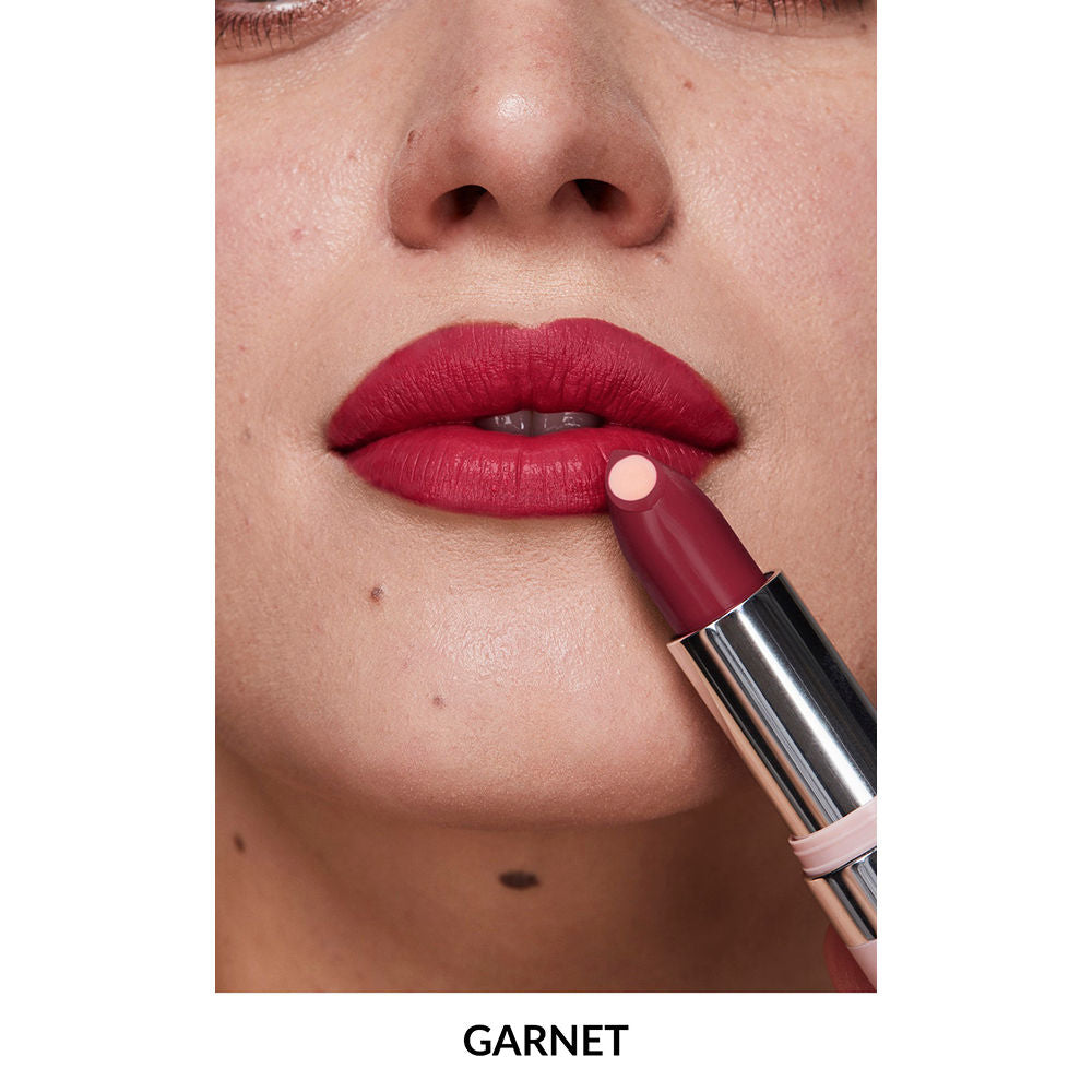 Avon Hydramatic Matte Lipstick - Hydra Garnet (6g)